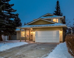 Parkland SE | 5 BEDROOM IN PRESTIGIOUS NEIGHBOURHOOD 148 PARKLAND GR SE, T2J3X6, Calgary, AB