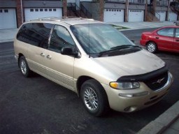 1999 Chrysler Town and Country - $3000 obo